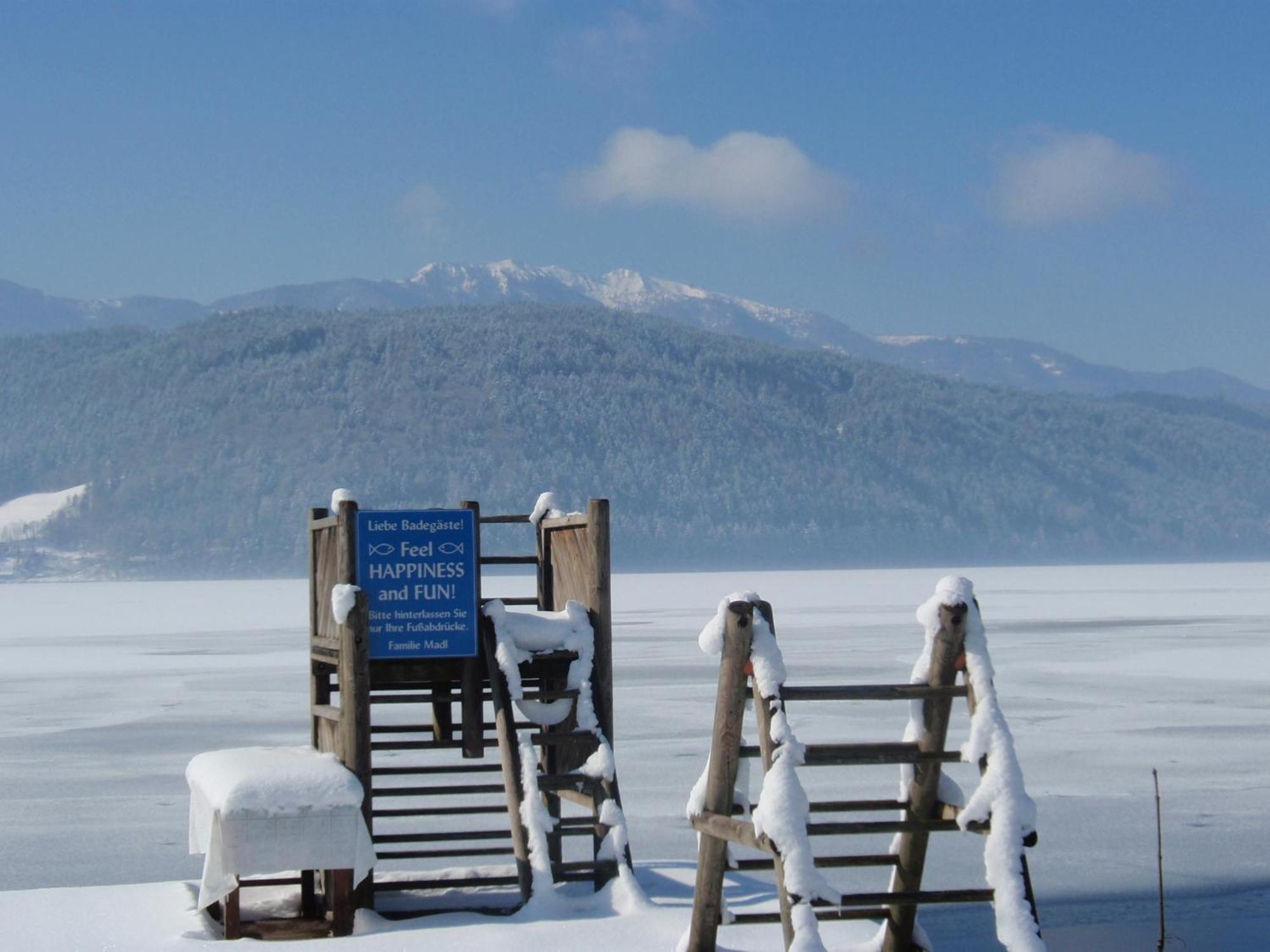 Ferienwohnungen Seerose direkt am See Millstatt am See Exterior foto